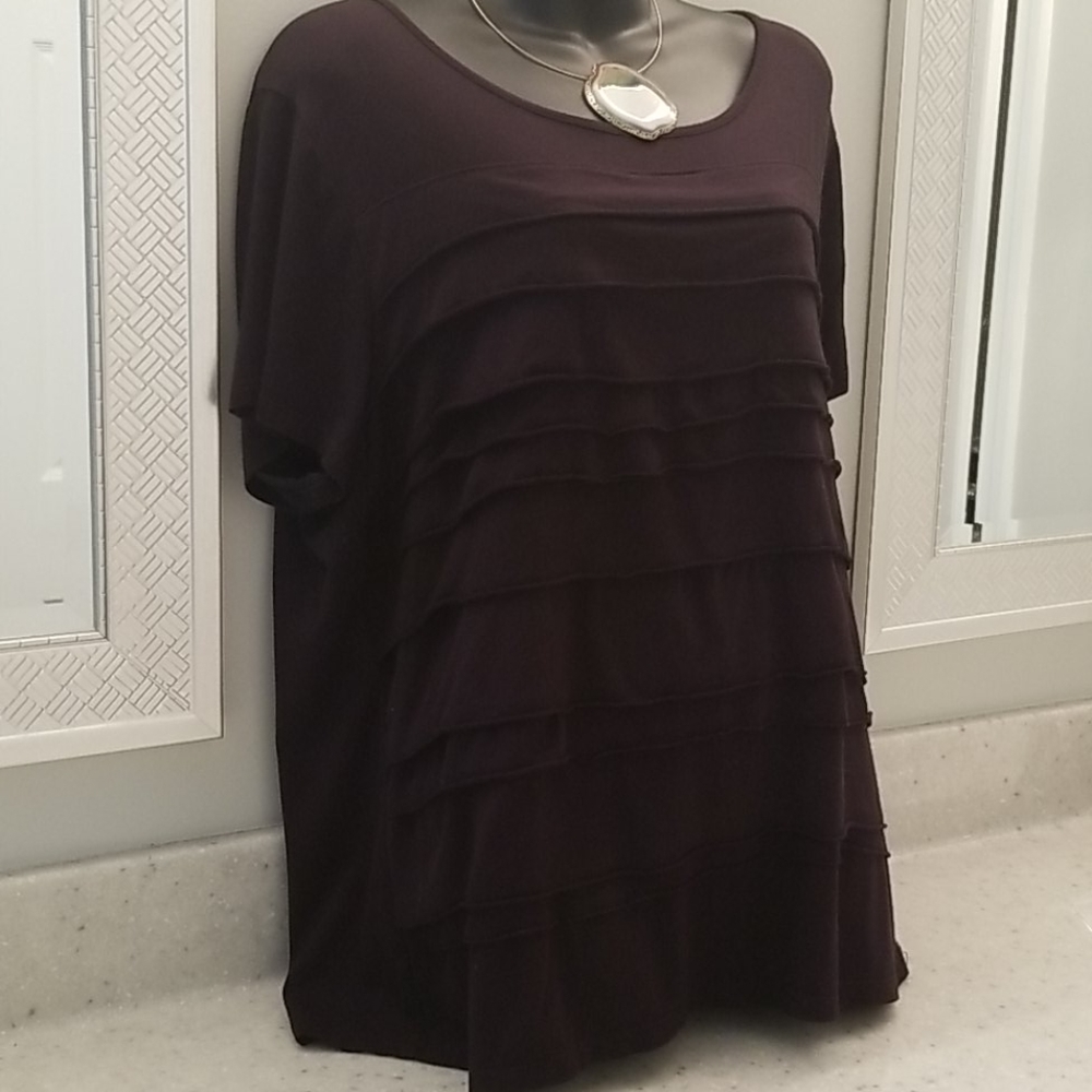 2/$11 🎉Black tiered short sleeve top! Sz XL - Picture 9 of 11